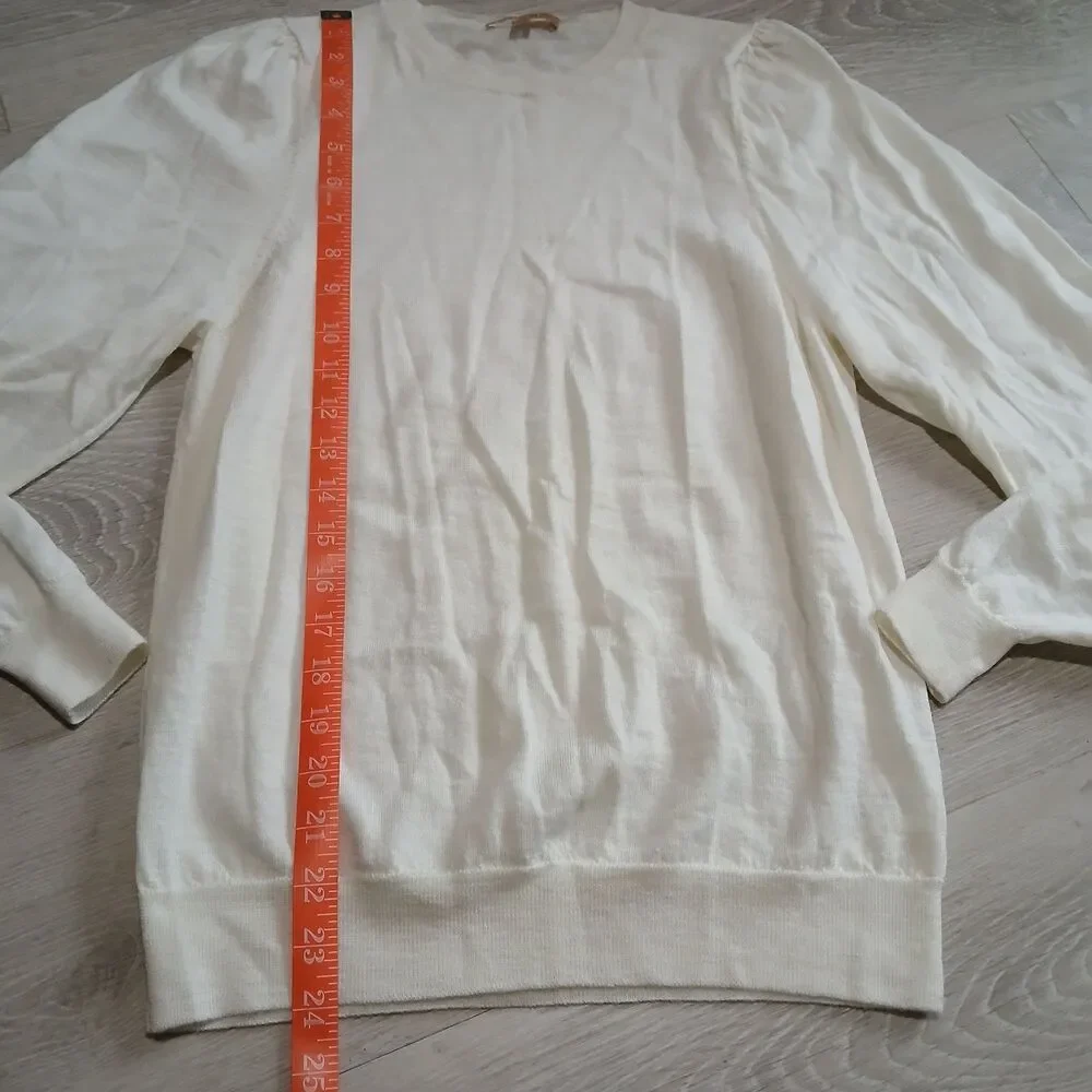 Kier & J Long Sleeve Pullover Knit Sweater 100% Wool Thin Delicate Classic Cream